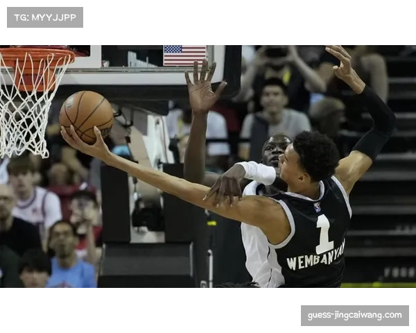 面对马刺顽强防守,热火得分骤降,告别连胜势头 面对马刺顽强防守,热火得分骤降,告别连胜势头