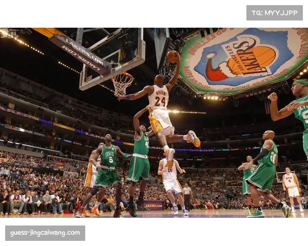 克塔内线防守效果显著 凯尔特人护框能力压制湖人进攻 克塔内线防守效果显著 凯尔特人护框能力压制湖人进攻